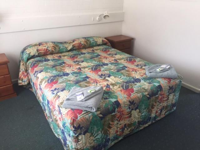 Governors Hill Motel Goulburn Buitenkant foto