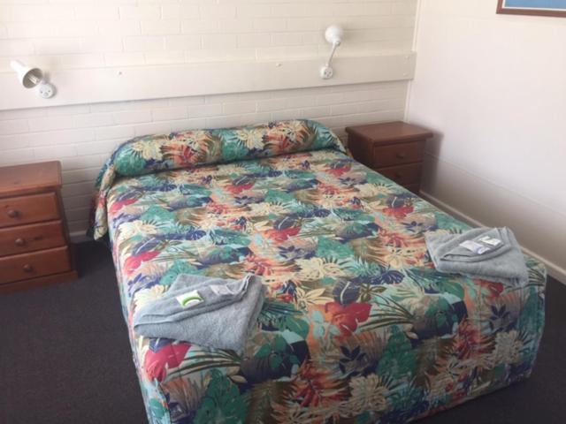 Governors Hill Motel Goulburn Buitenkant foto