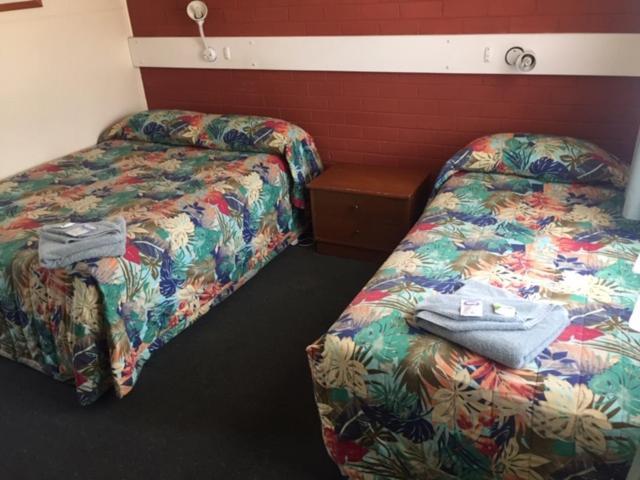 Governors Hill Motel Goulburn Buitenkant foto